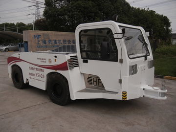China Trator durável HFDQY6160 do reboque dos aviões, tração da barra da tração do reboque 160 KN do reboque dos aviões fornecedor