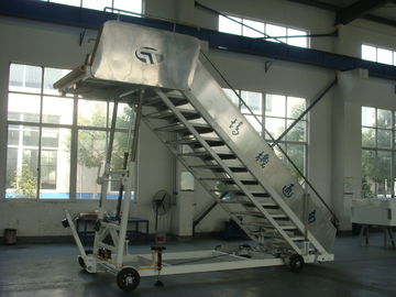 China Escadas resistentes 196 litro x do embarque dos aviões dimensão da plataforma do centímetro de 156 W fornecedor